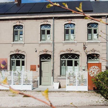 Maison D'Hote Les Notes Endormie Chambre Secrete Berzee Zewnętrze zdjęcie