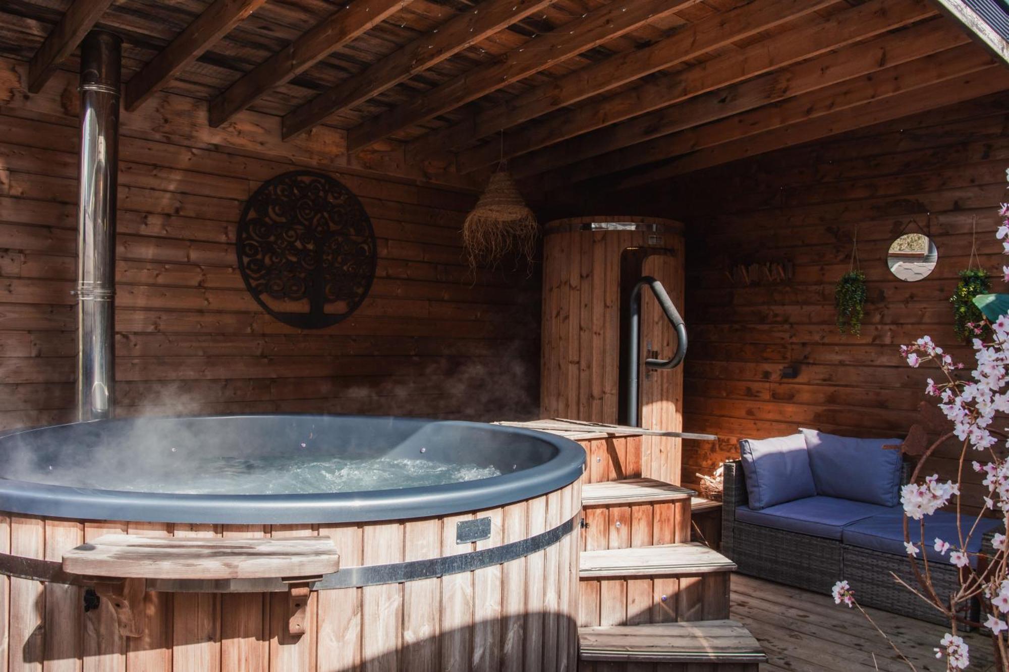 Maison D'Hote Les Notes Endormie Chambre Secrete Berzee Zewnętrze zdjęcie